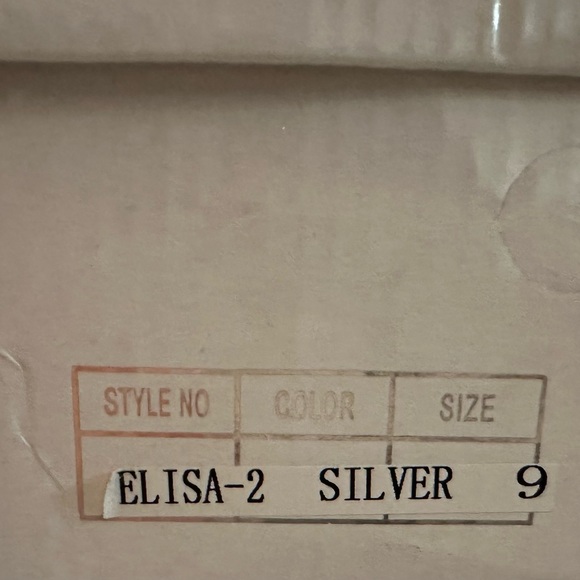 Iynx Brand shoes Silver with Rhinestones - Picture 15 of 15